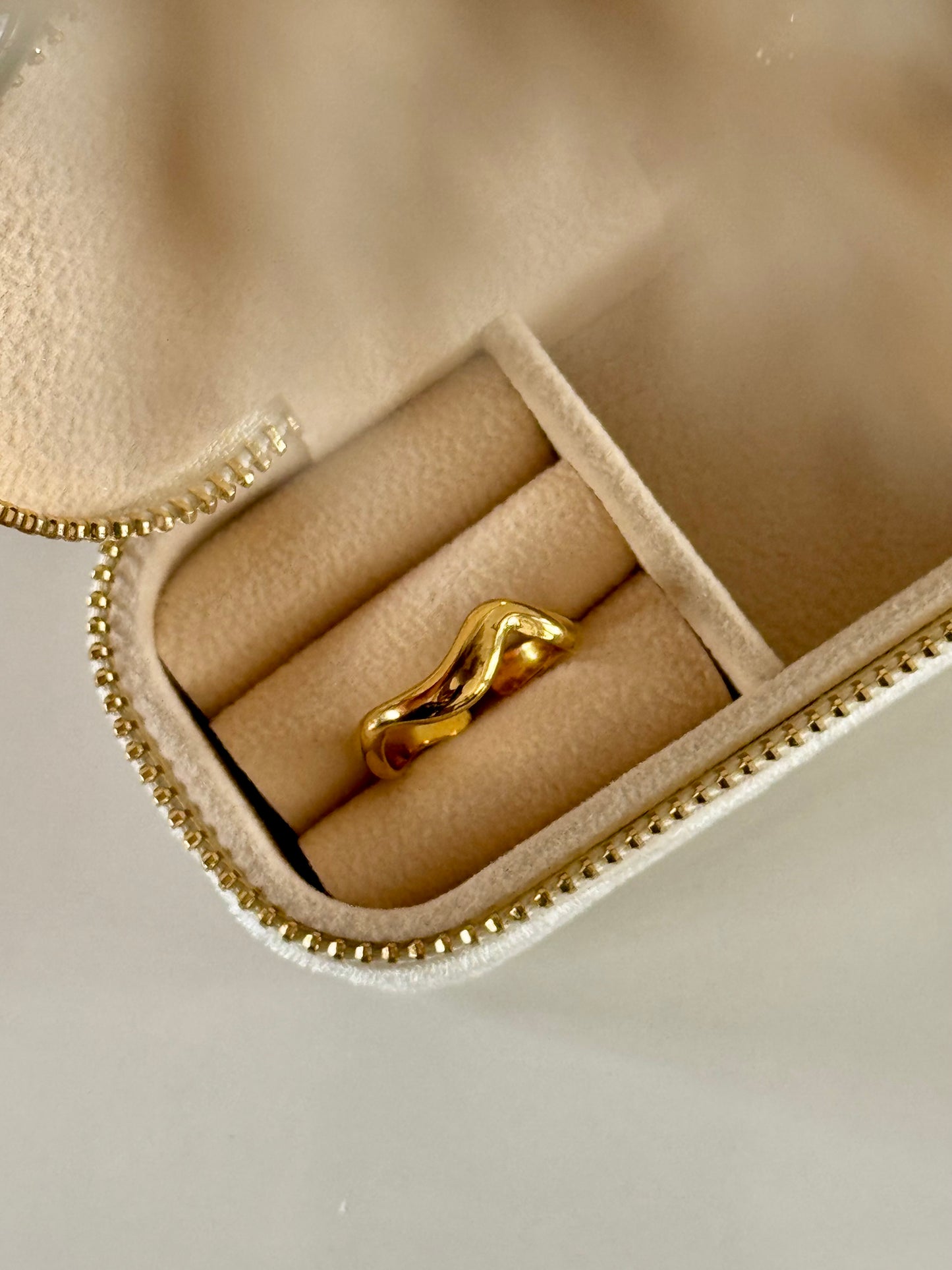 Wavy Adjustable Ring