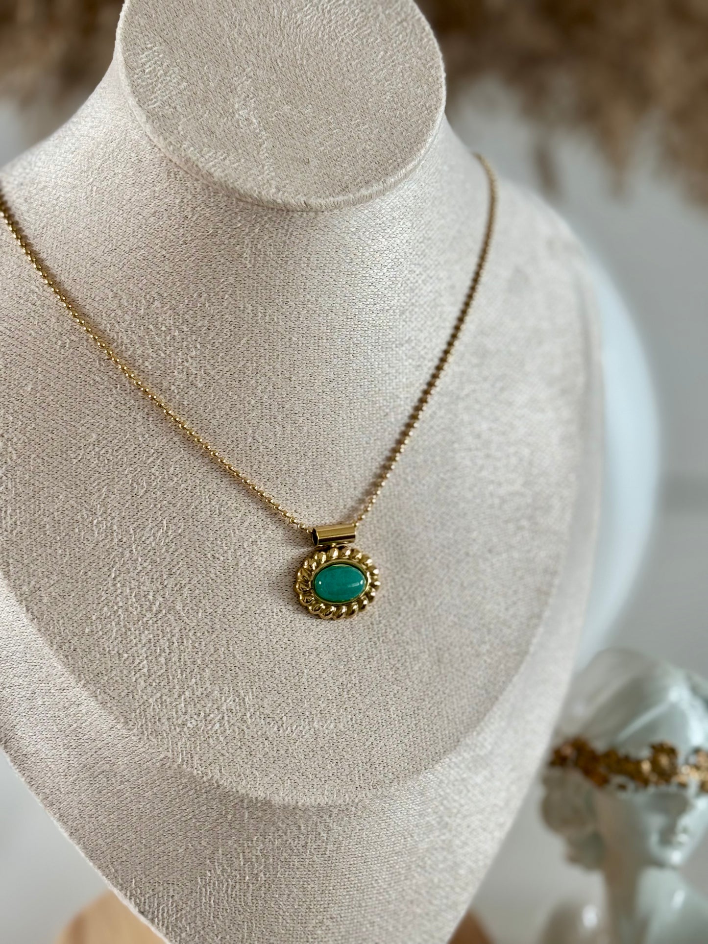 Green Stone Neckpiece