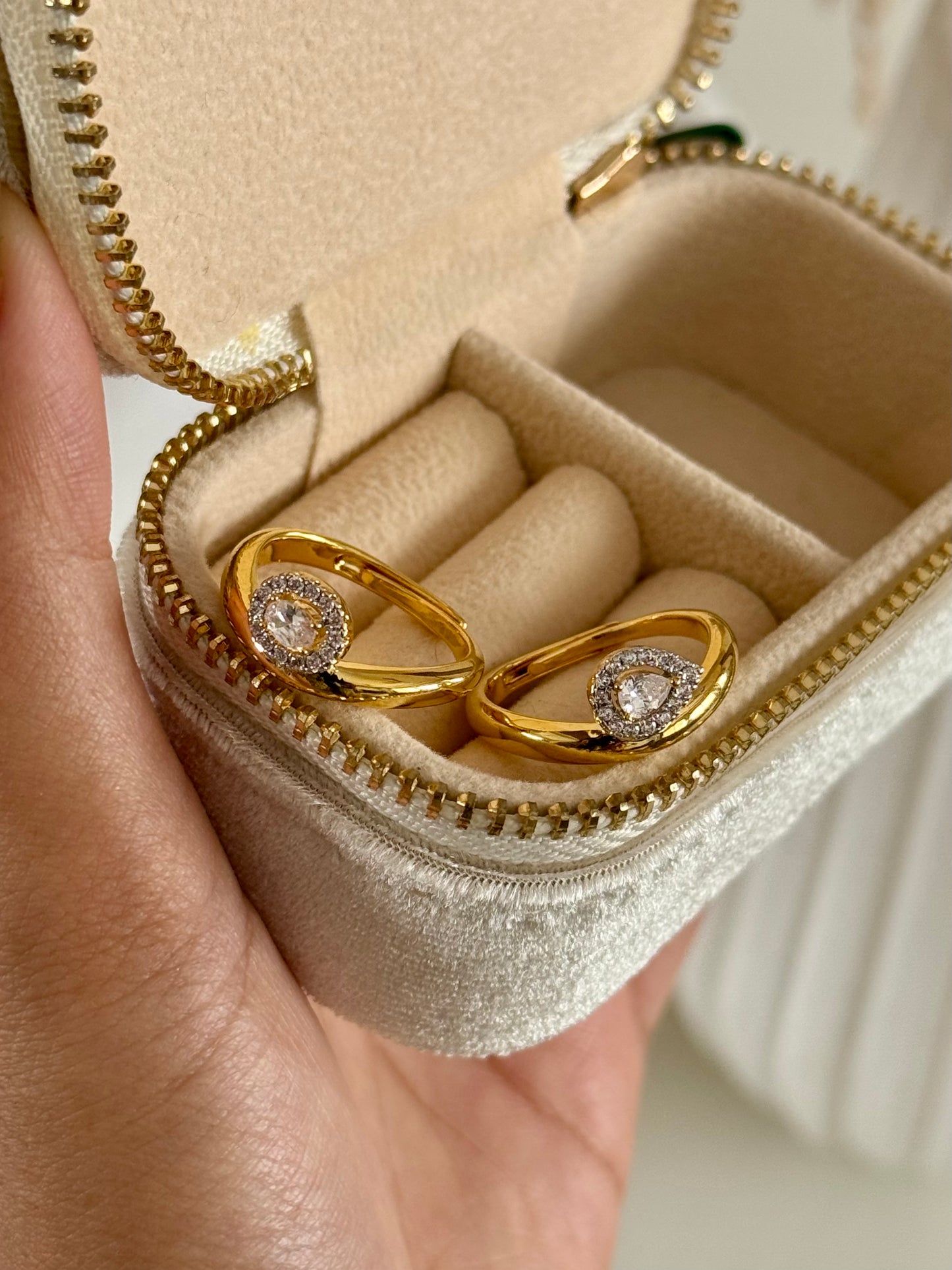 Claudia Adjustable Ring
