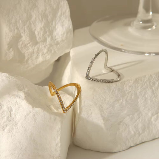 Enara Adjustable Ring