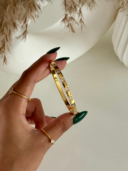 Lucine Thin Wrist Kada