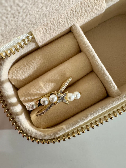 Juno Adjustable Ring