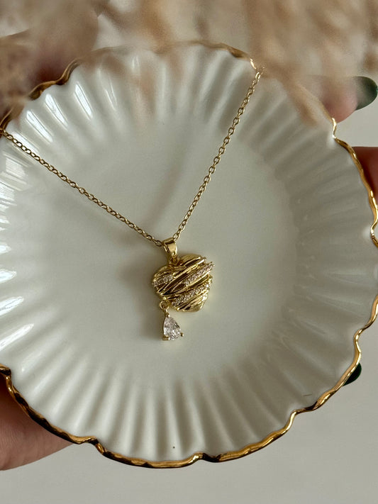 Heart-throb Neckpiece