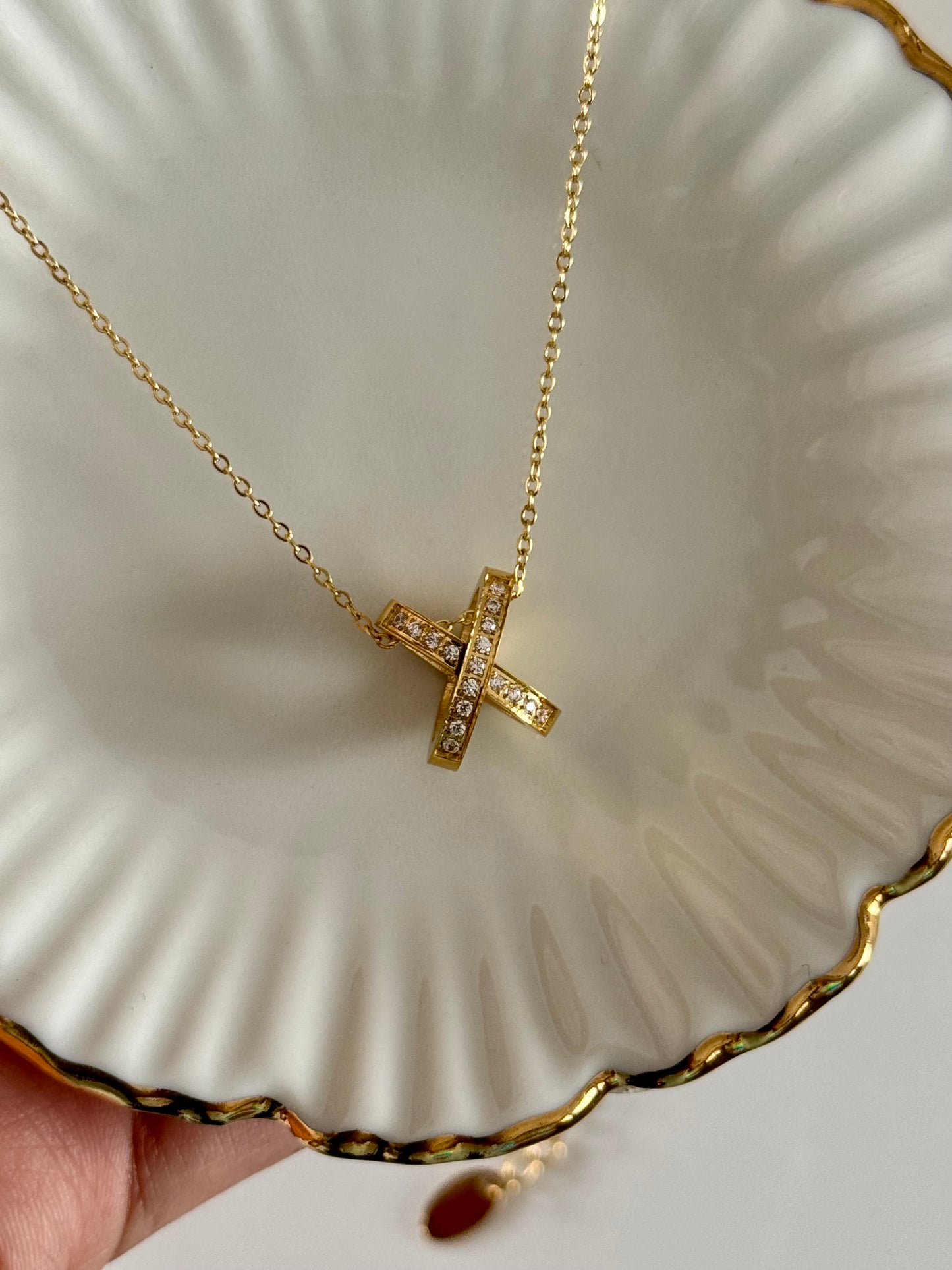 April Neckpiece