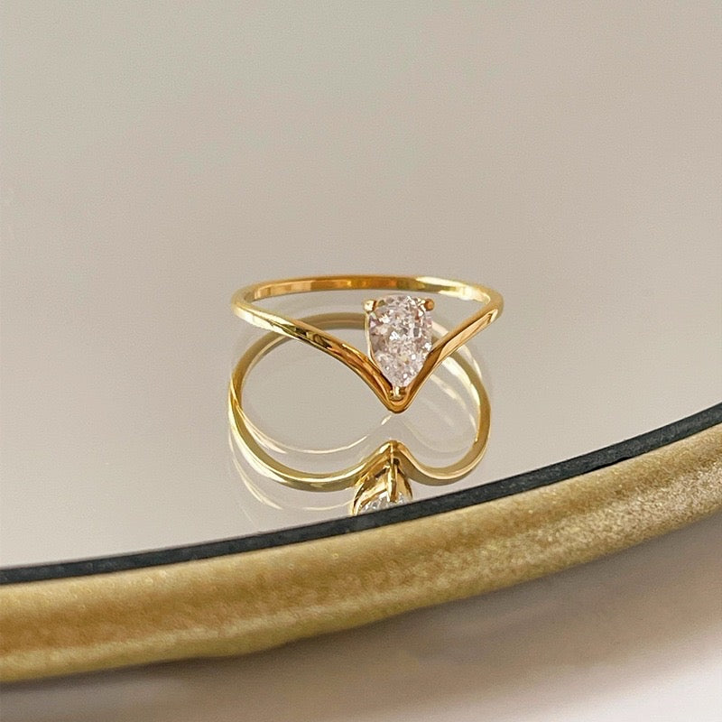 DewDrop Ring