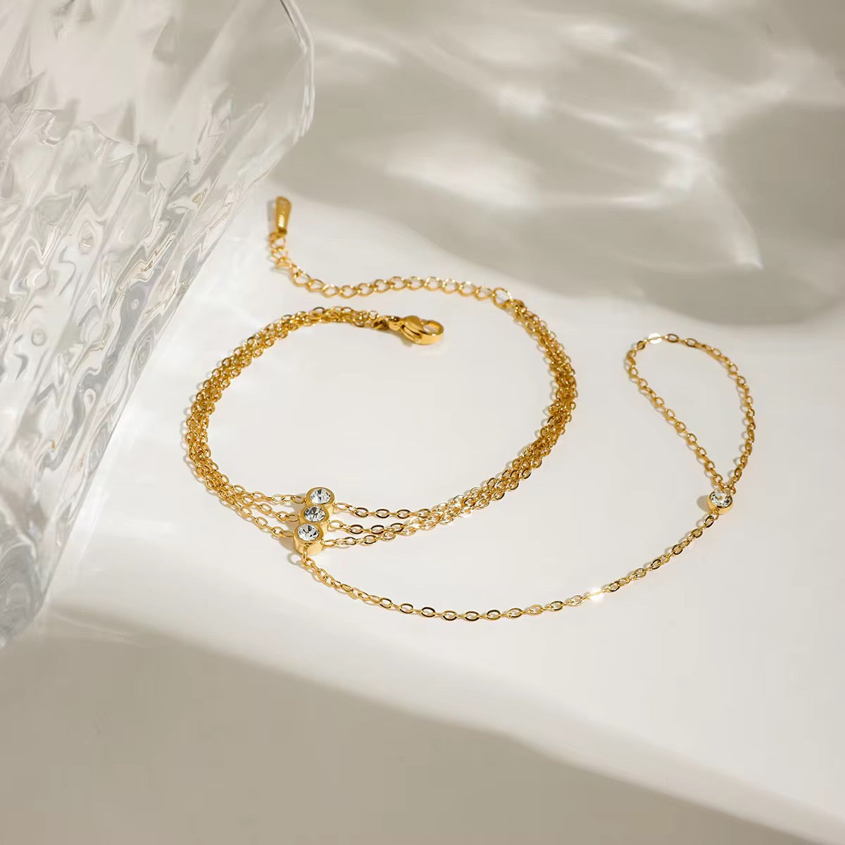 Regina Hand Chain