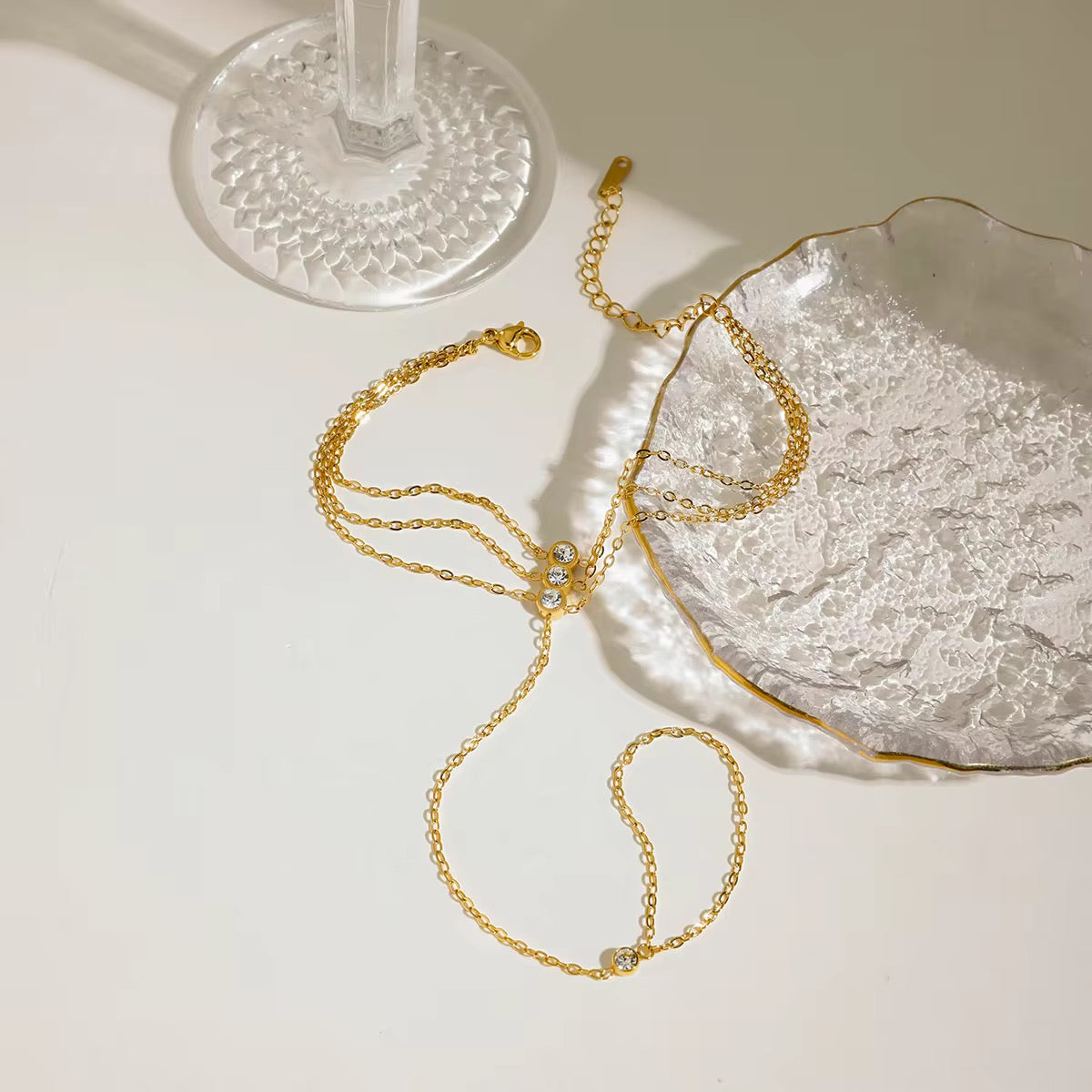 Regina Hand Chain