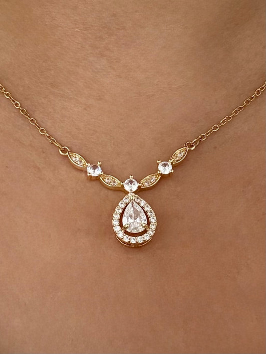 Slyvia Elegant Neckpiece