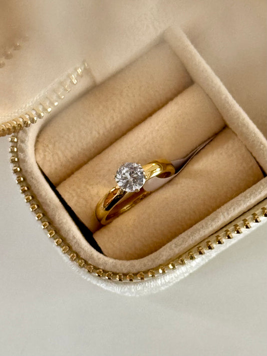 Serein Solitaire Ring