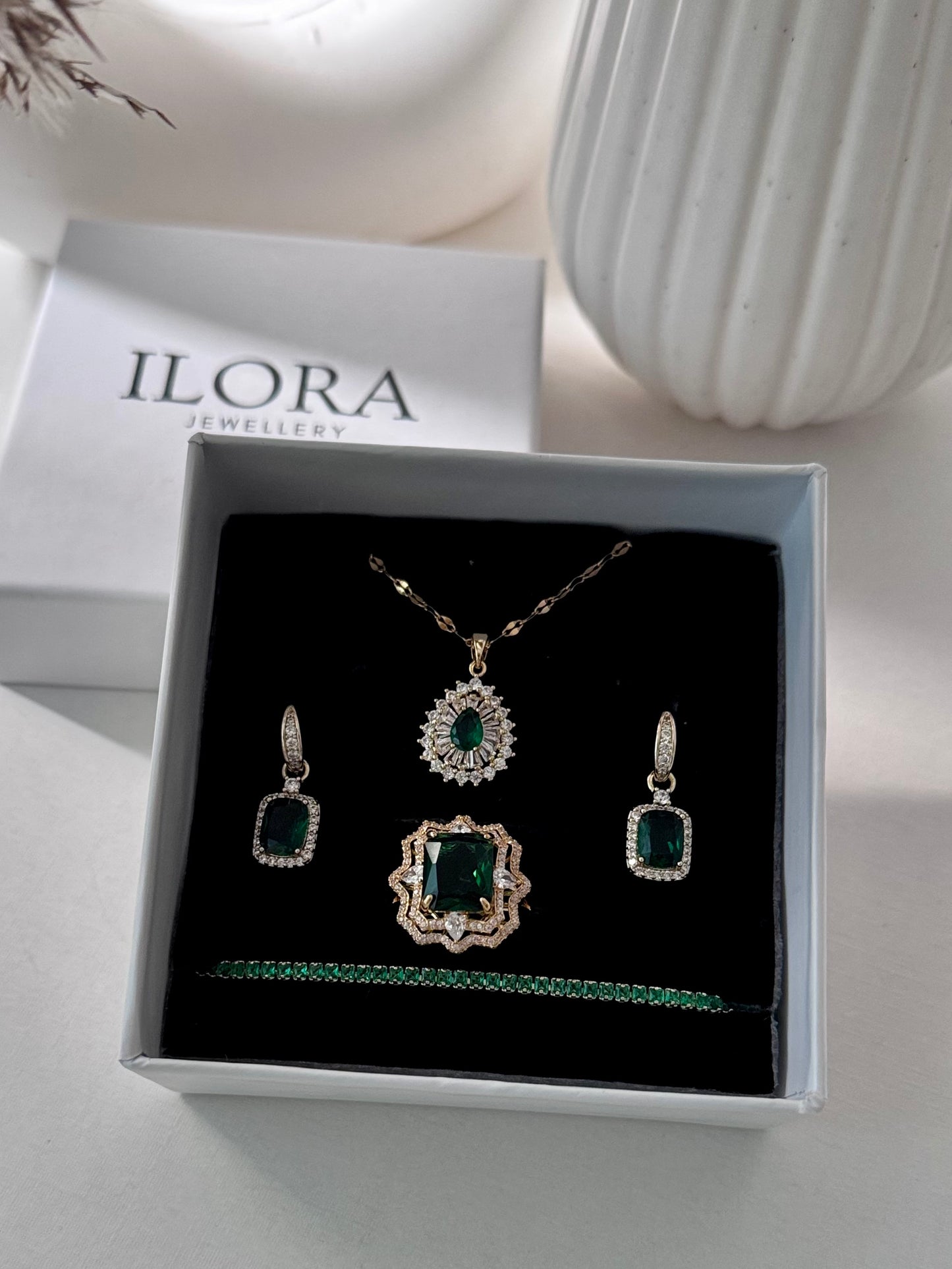 Green Emerald Jewellery  Set