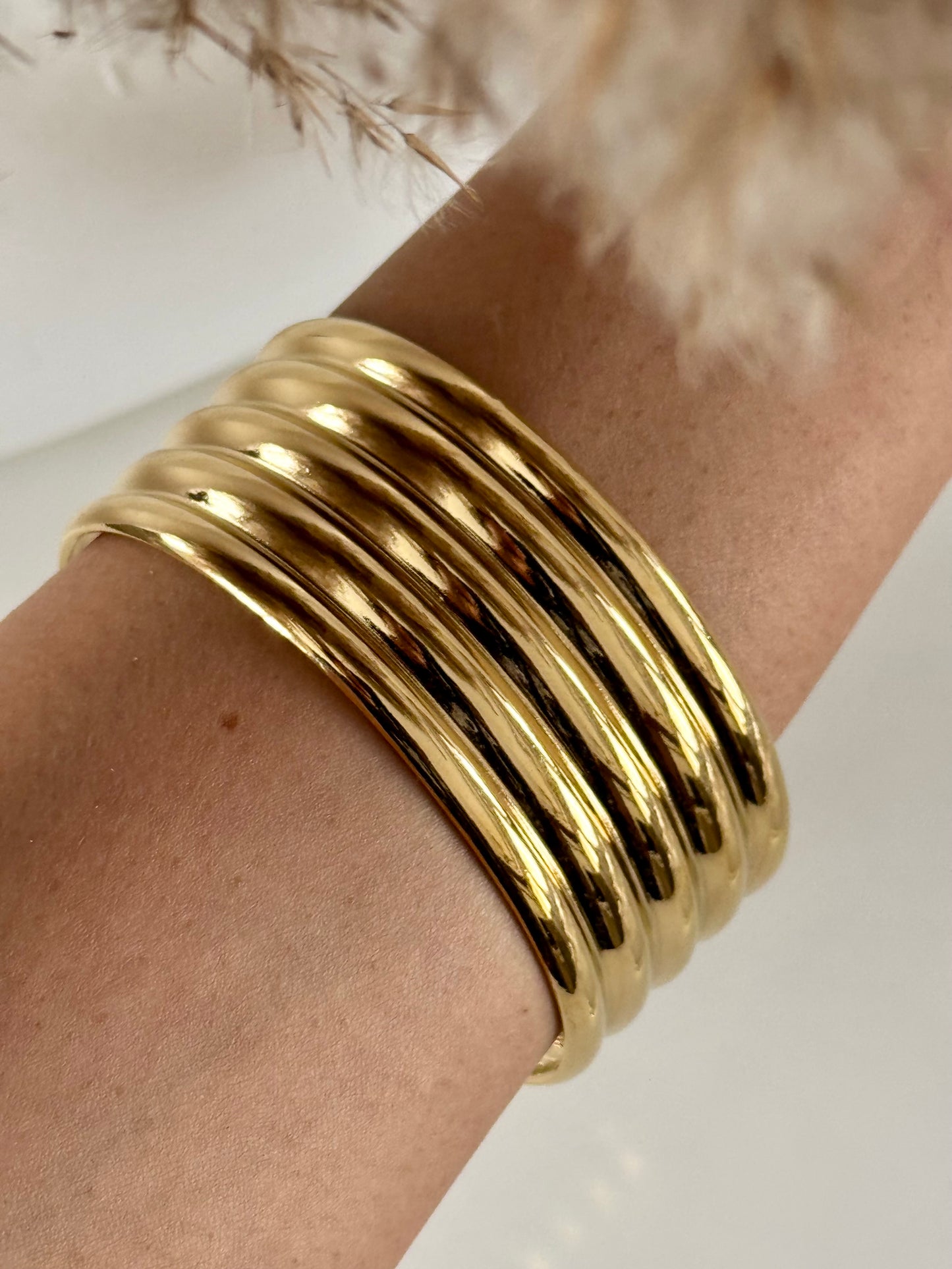 Eterna Cuff