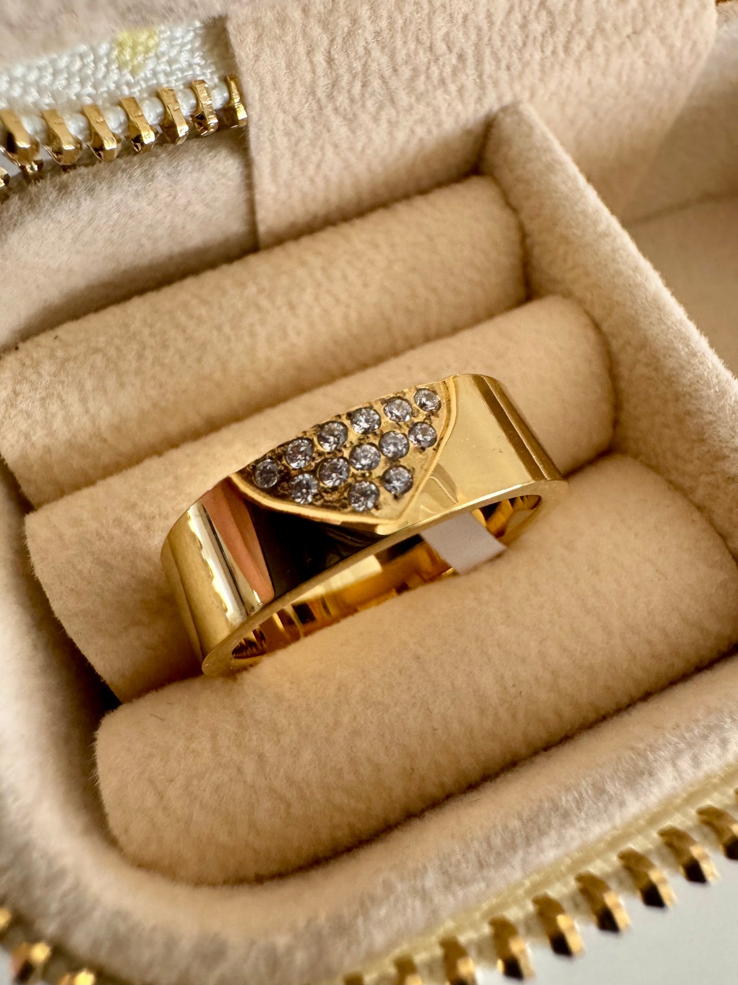 Zivi Ring
