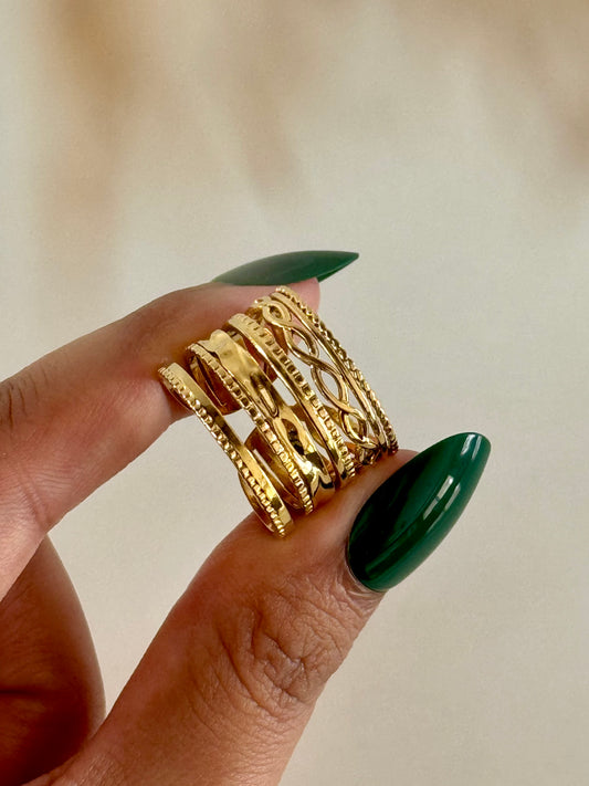 Lustre Layer Adjustable Ring