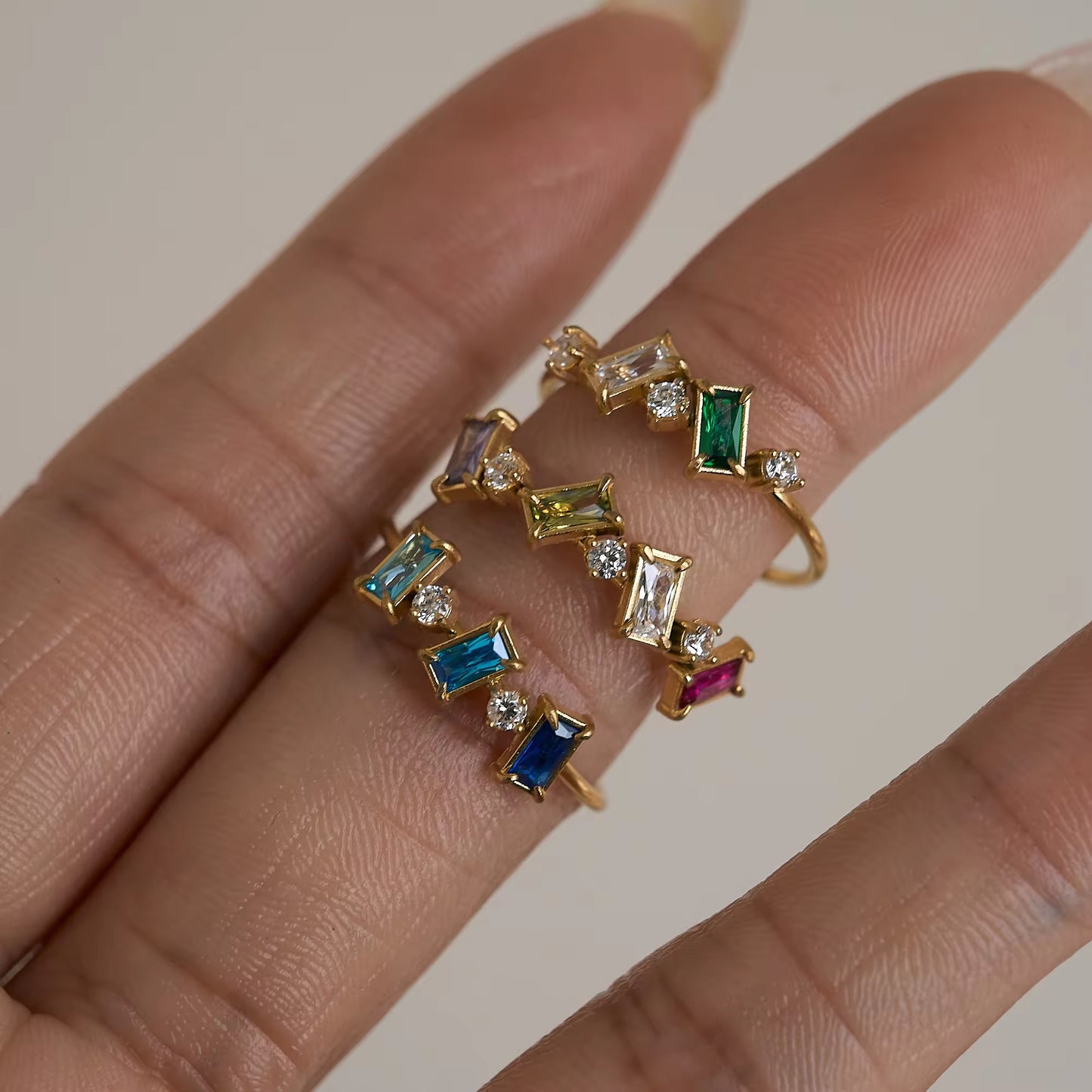 Vionie Ring