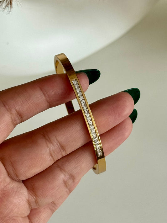 Eirra Thin Wrist Kada