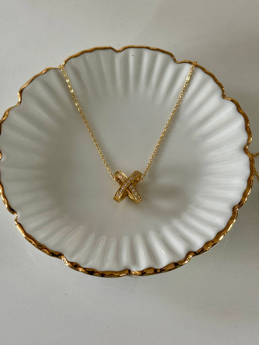 April Neckpiece