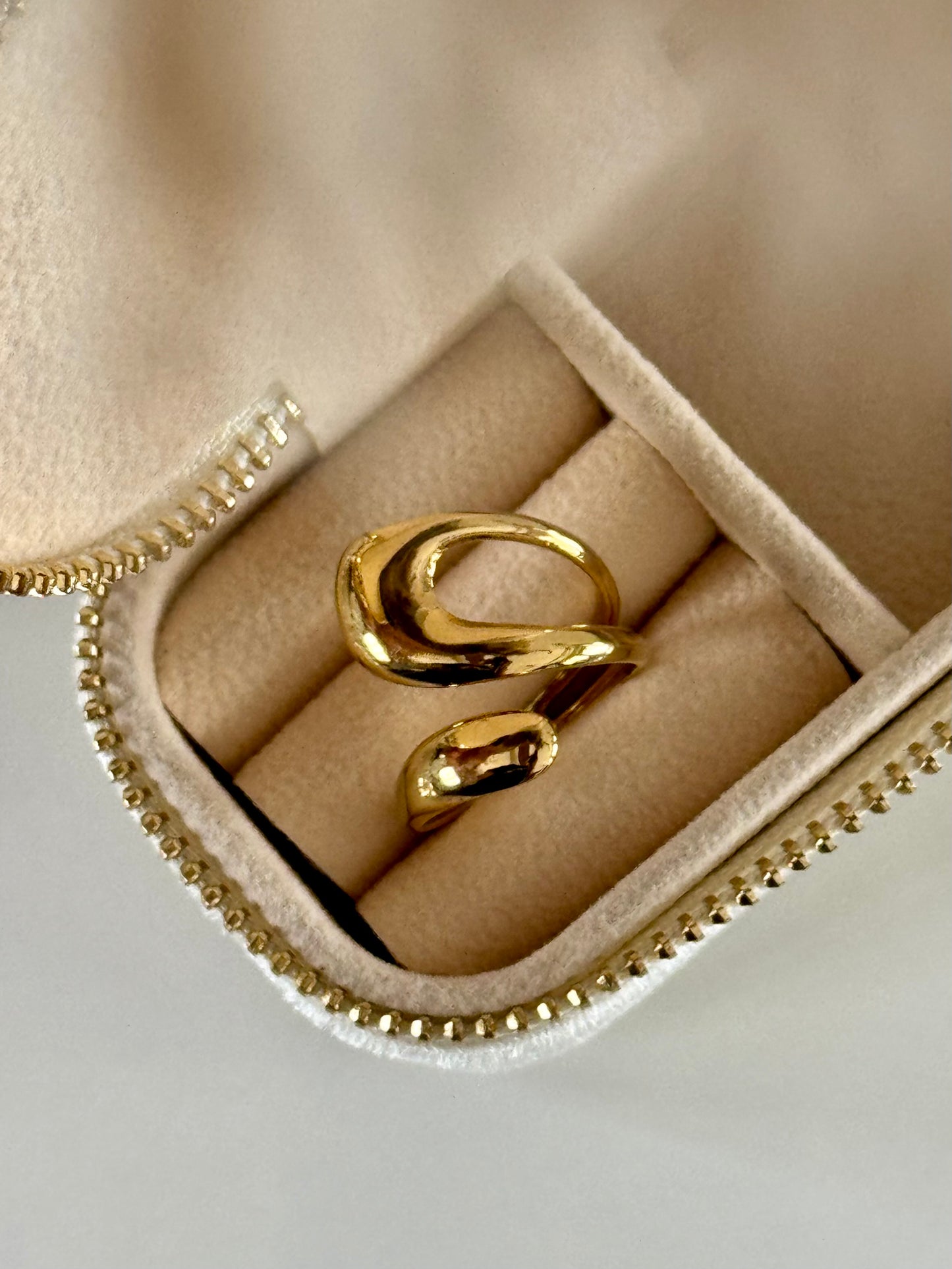 EdgeGlow Adjustable Ring