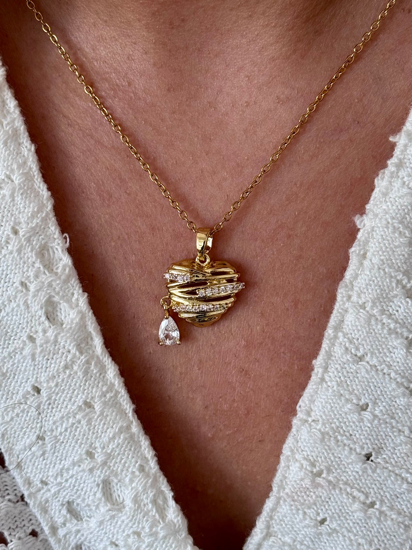 Heart-throb Neckpiece