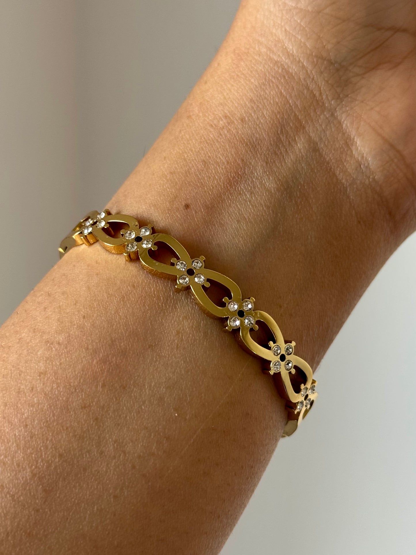 Xaraa Thin Wrist Kada