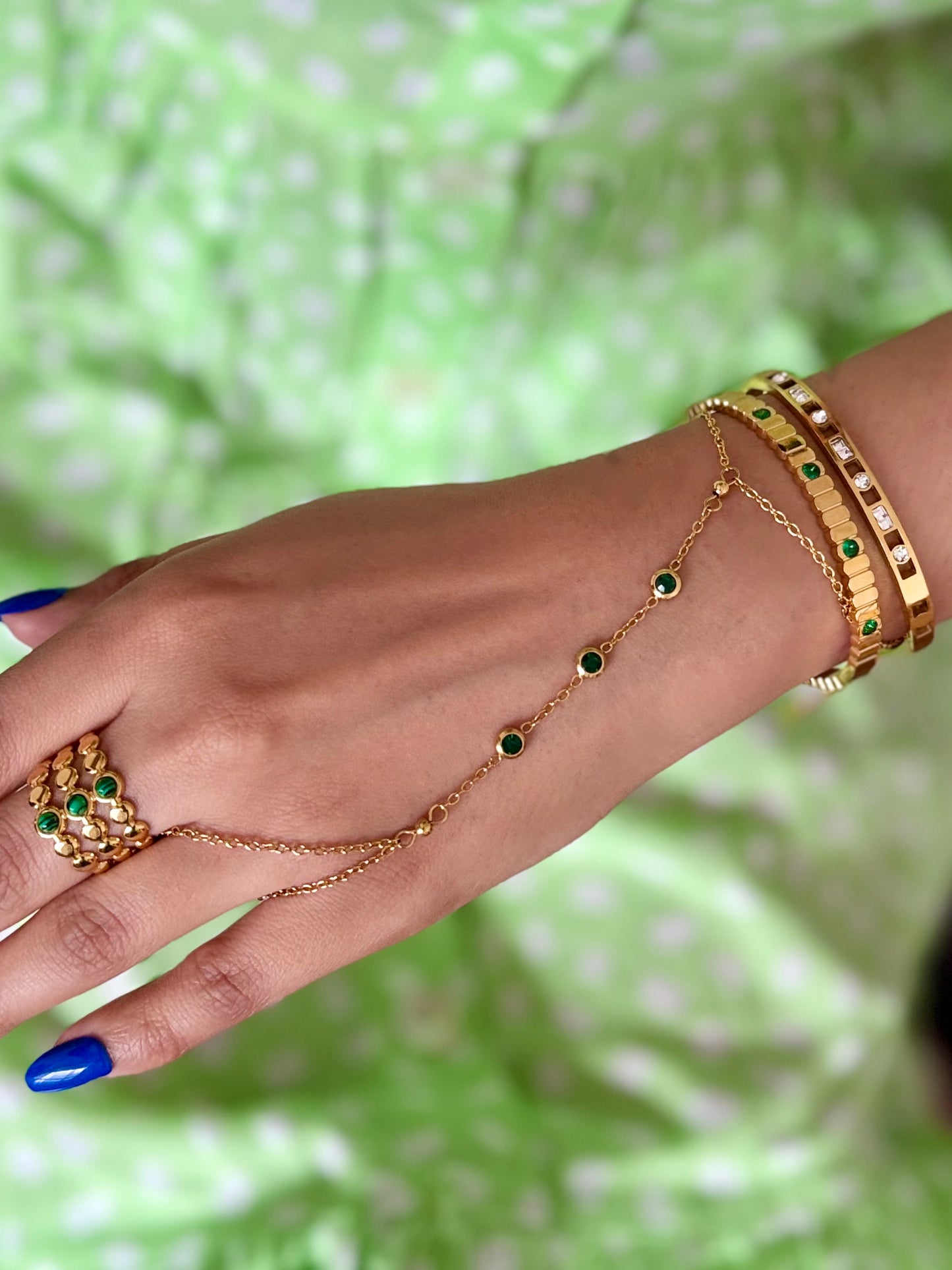 Emerald Hand Stack
