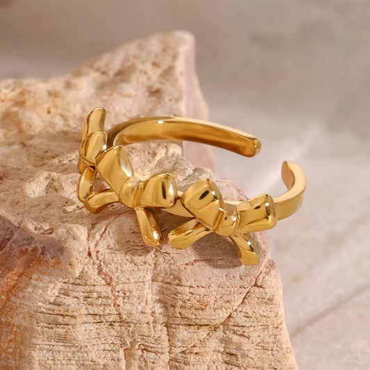 Inez Adjustable Ring
