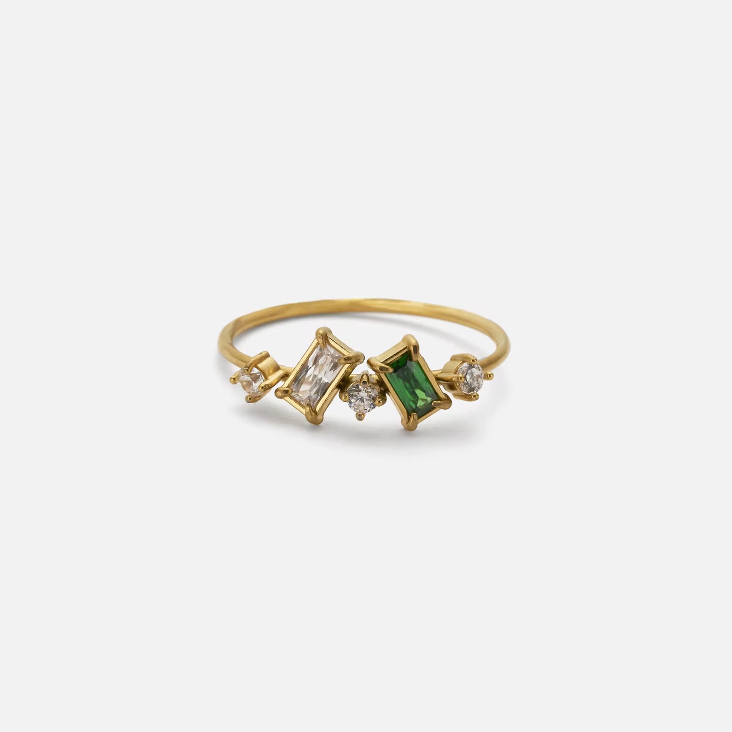 Vionie Ring