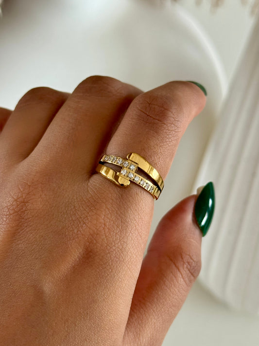 Avril Ring