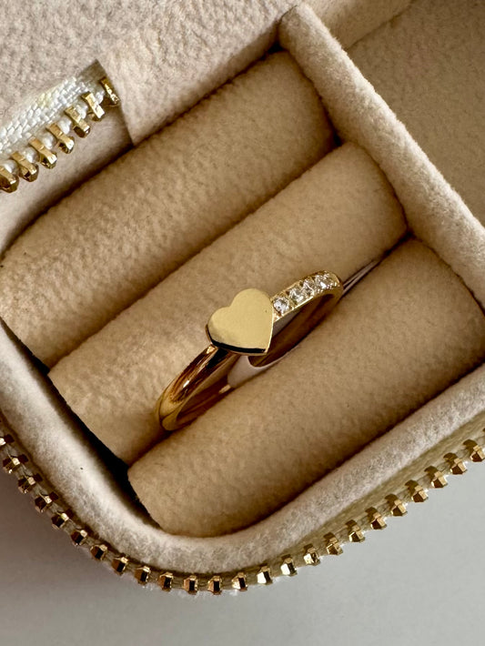 Charmet Ring