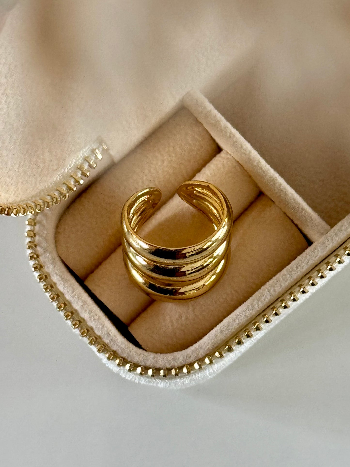 Nairah Adjustable Ring