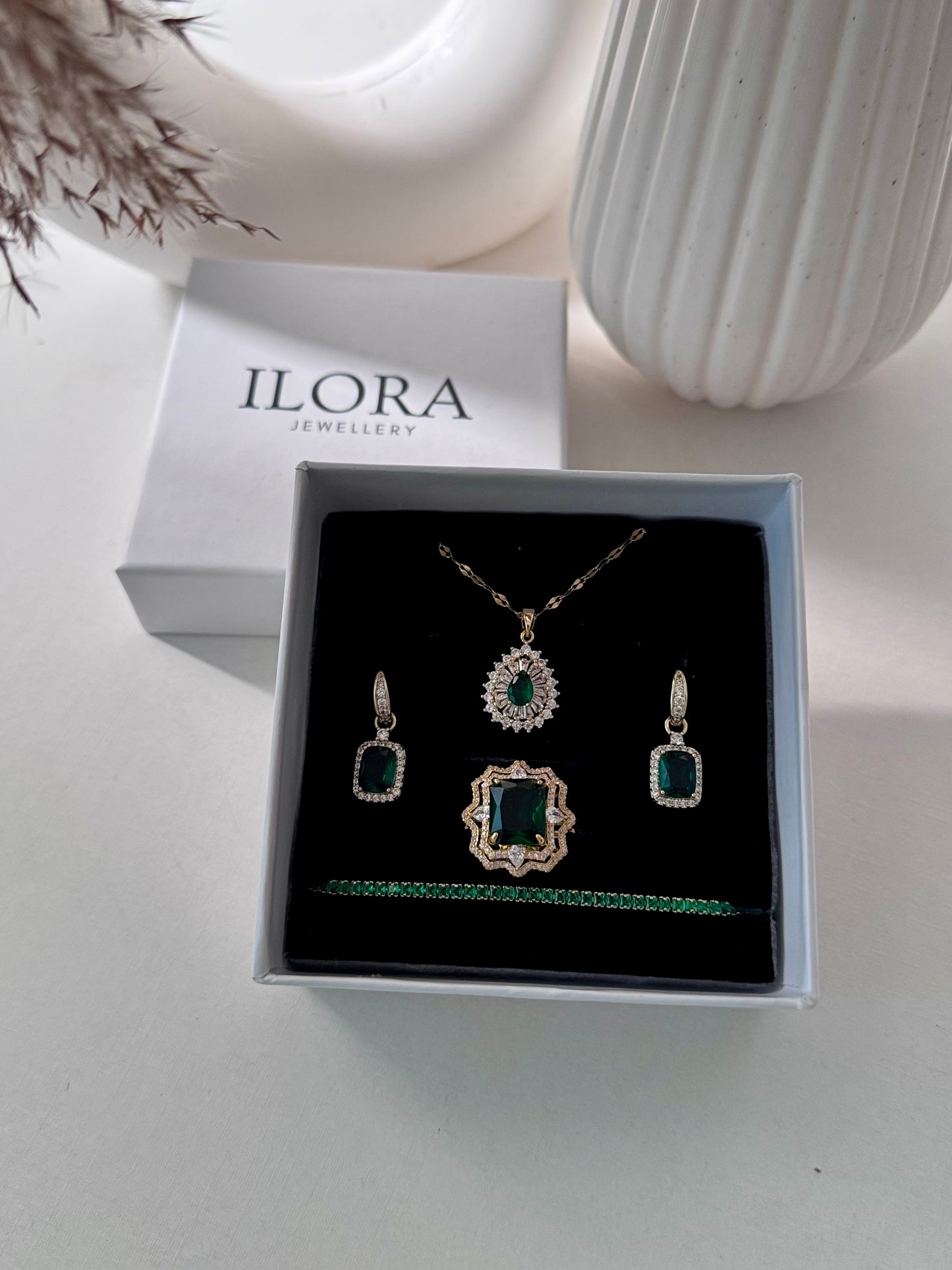 Green Emerald Jewellery  Set