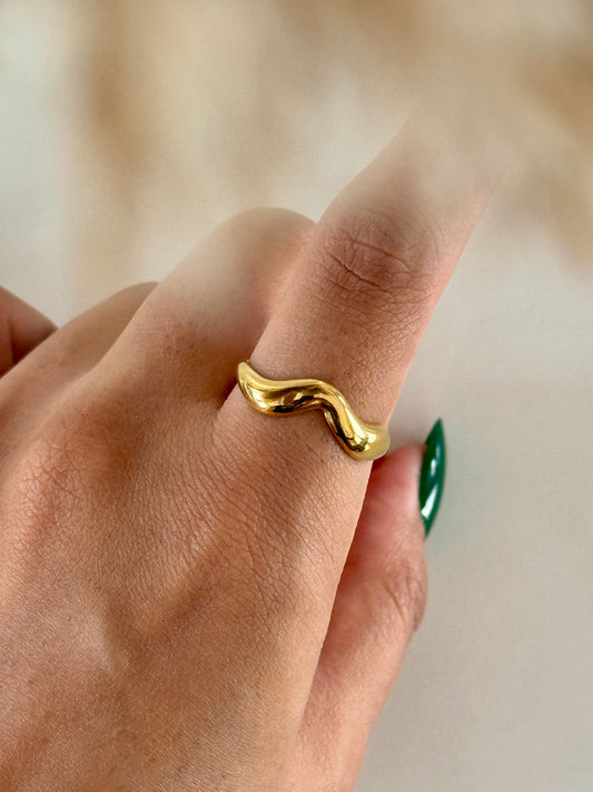 Wavy Adjustable Ring