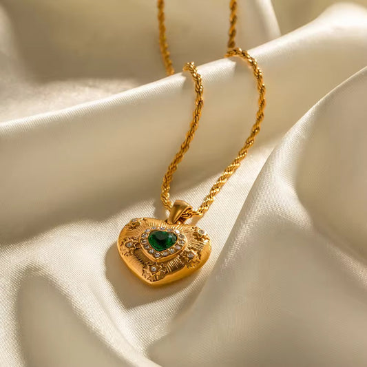 Green stone Neckpiece