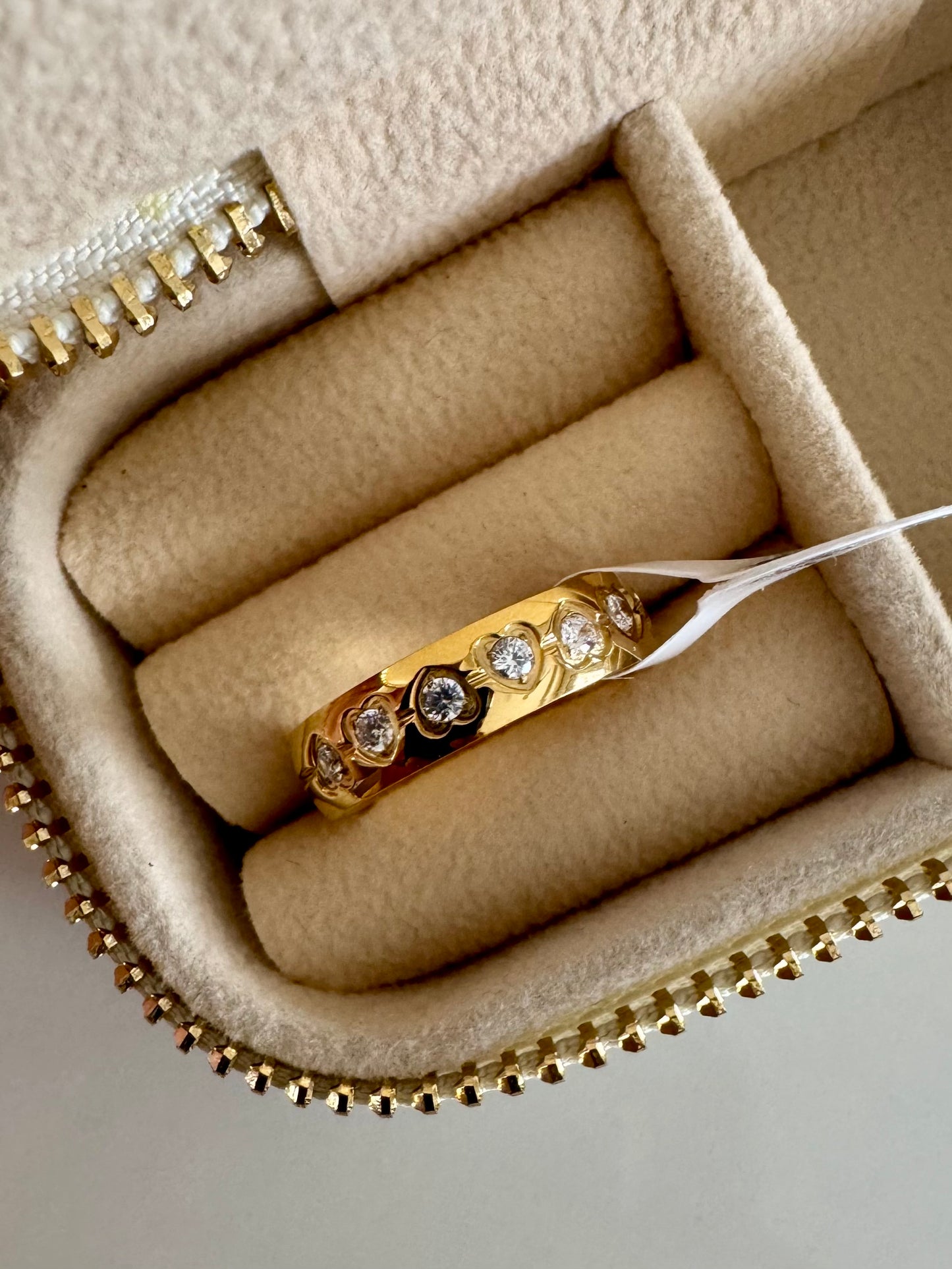 Luvlyn Ring