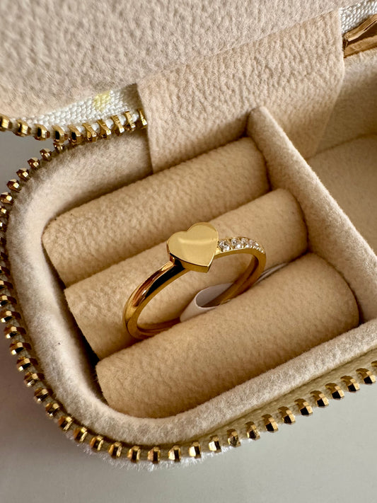 Charmet Ring