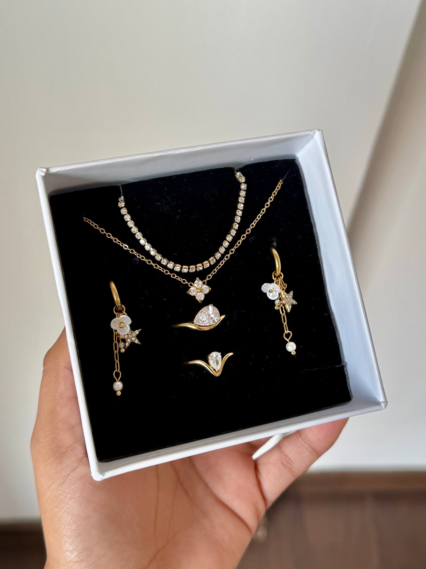 Joanna Jewellery Set