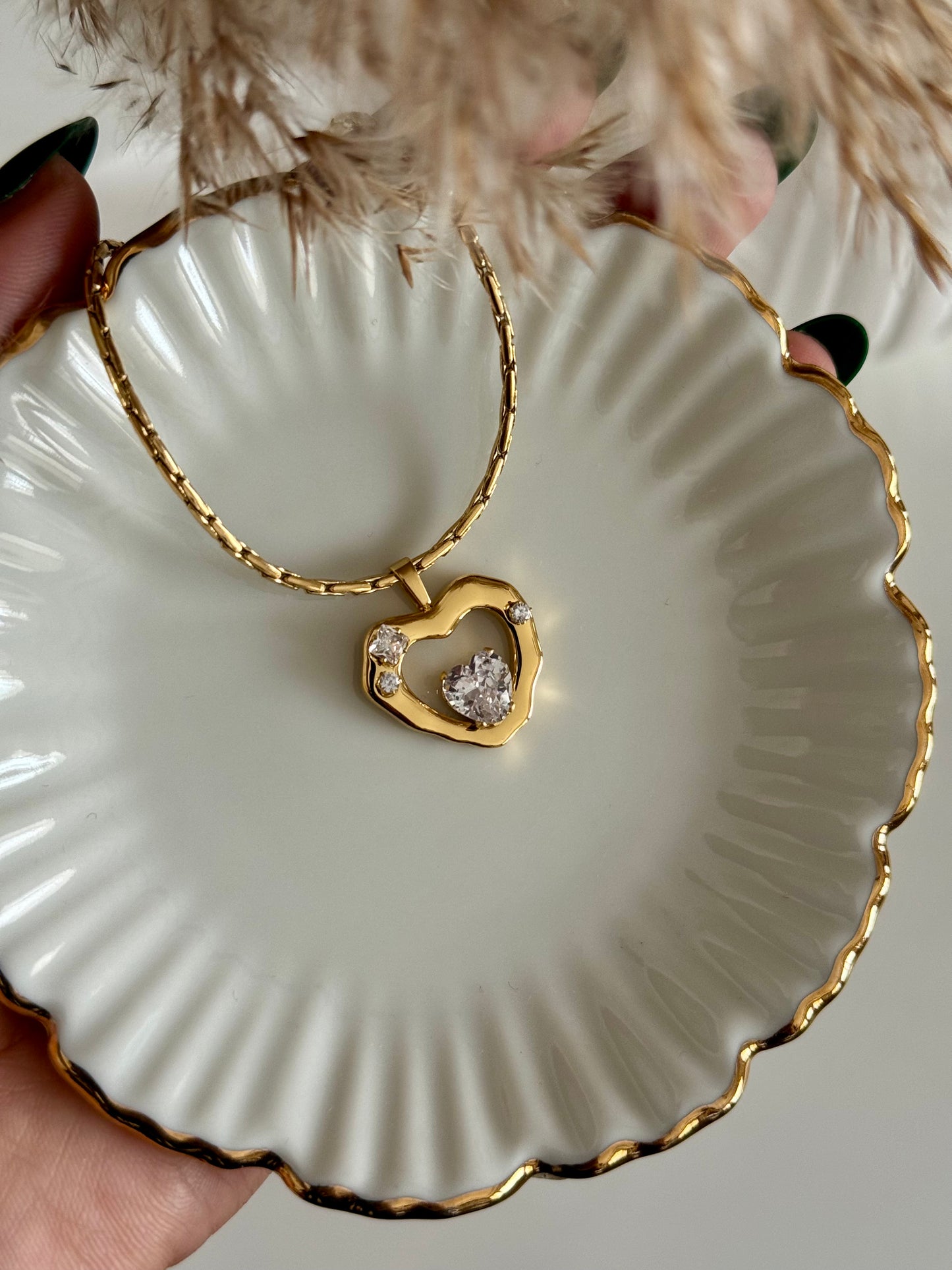 Seraphina Neckpiece
