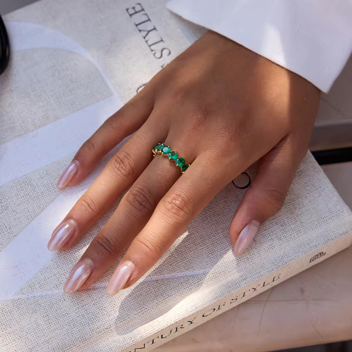 Eliana Ring