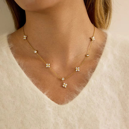 Lois Neckpiece