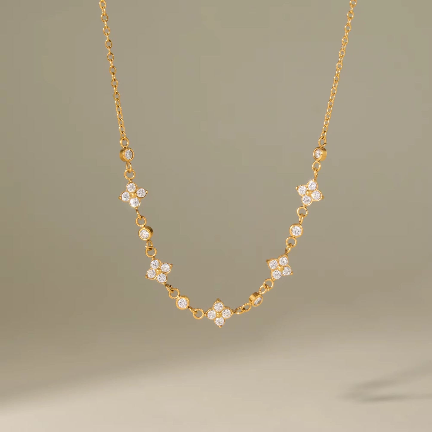 Florence Neckpiece