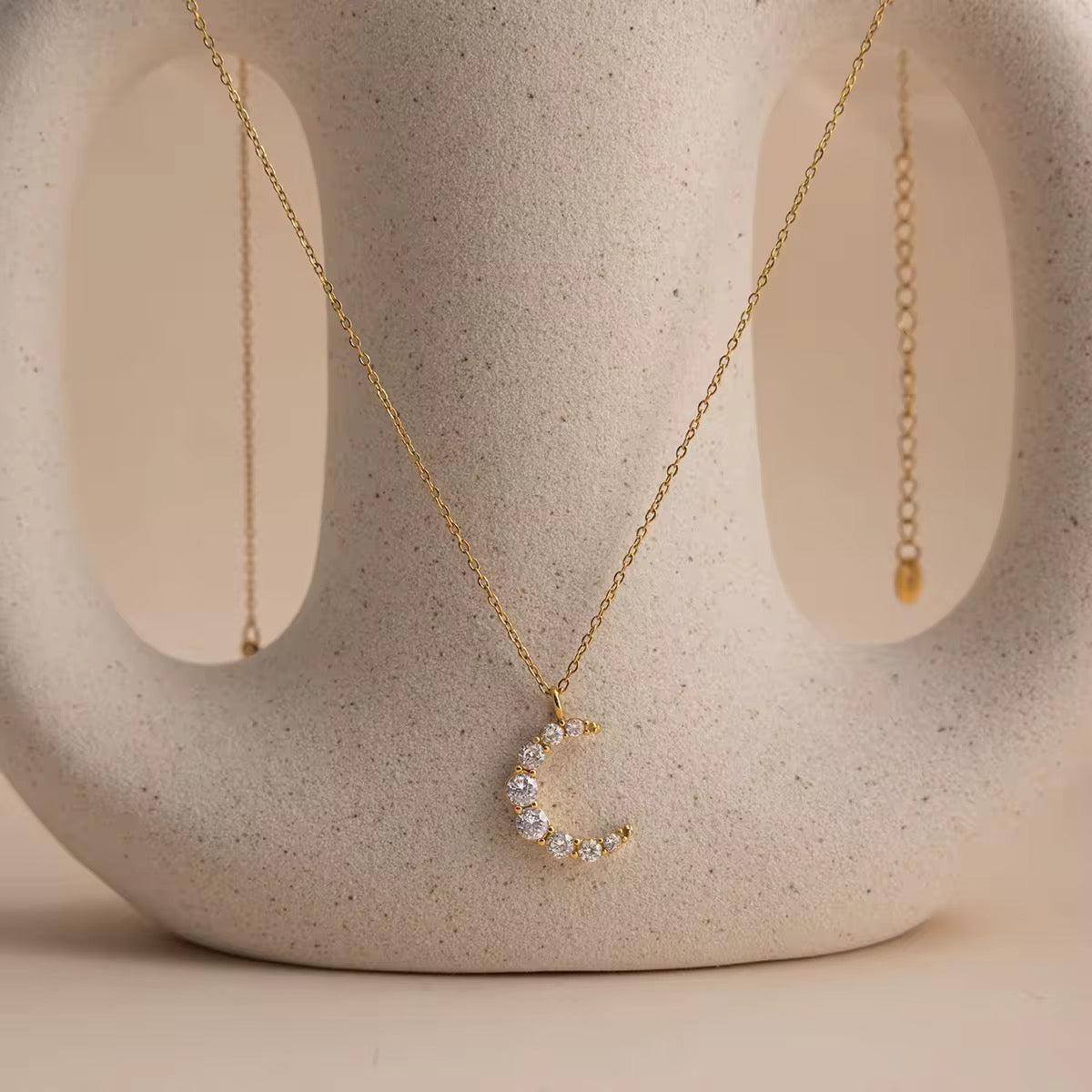 Moonlit Neckpiece